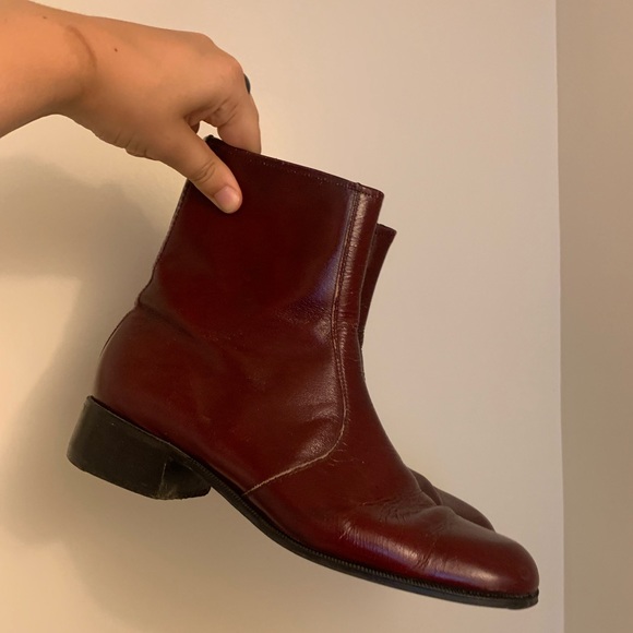 Vintage red heeled booties - Picture 3 of 4